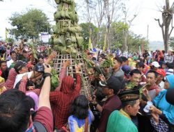 Ritual Unik di Semarang: Memberi Makan Monyet Goa Kreo dalam Sesaji Rewanda